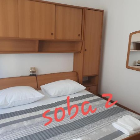 Apartman Emilio Baška Voda Екстериор снимка