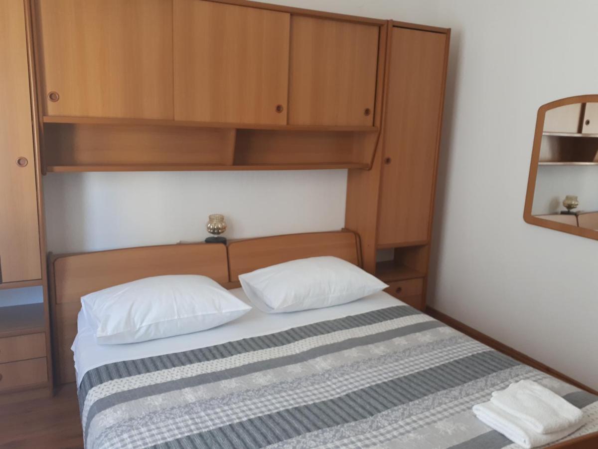 Apartman Emilio Baška Voda Екстериор снимка