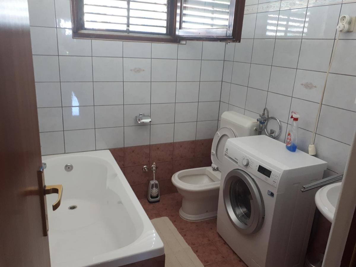 Apartman Emilio Baška Voda Екстериор снимка