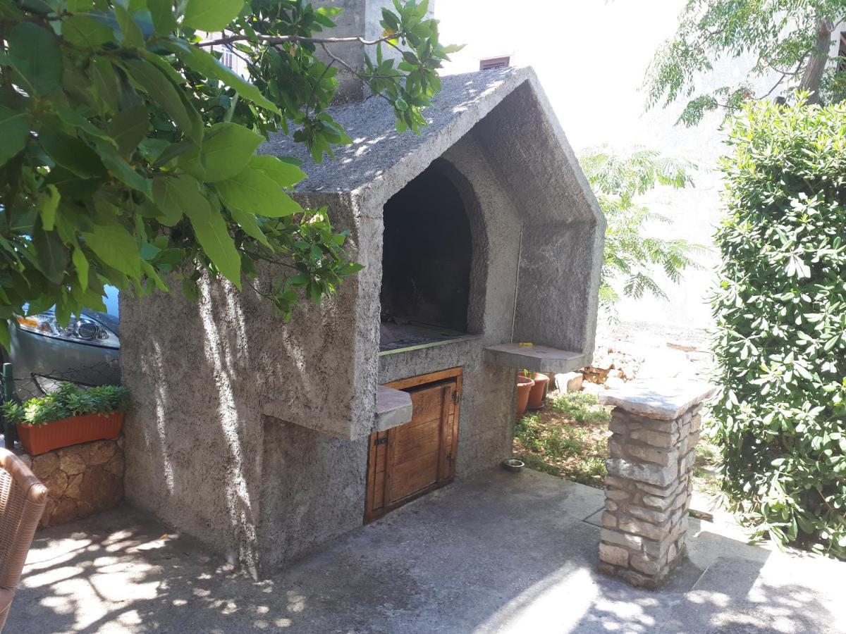 Apartman Emilio Baška Voda Екстериор снимка