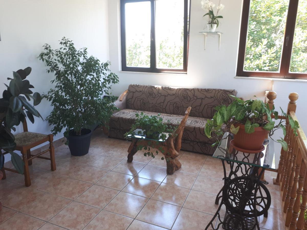 Apartman Emilio Baška Voda Екстериор снимка
