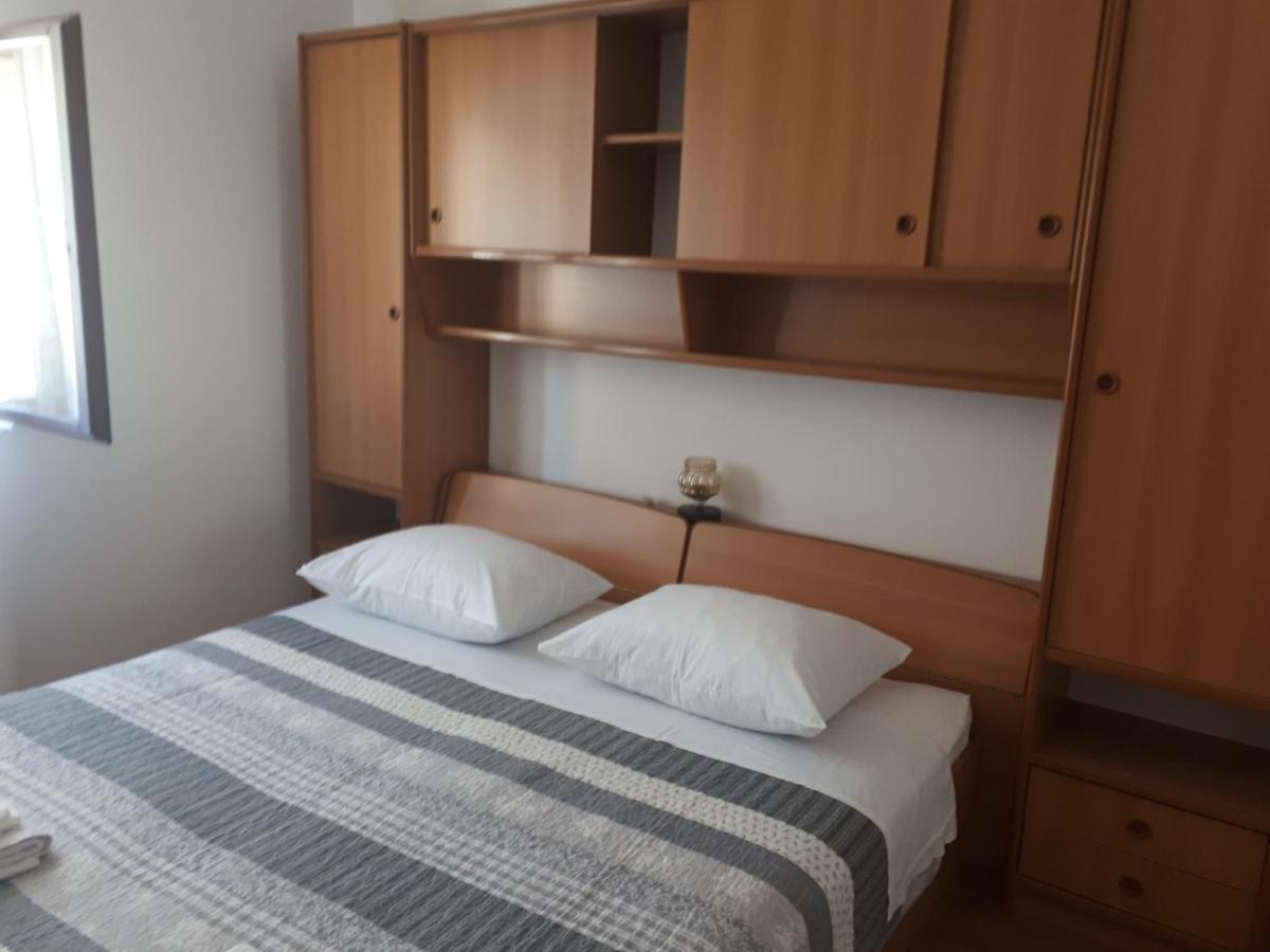 Apartman Emilio Baška Voda Екстериор снимка
