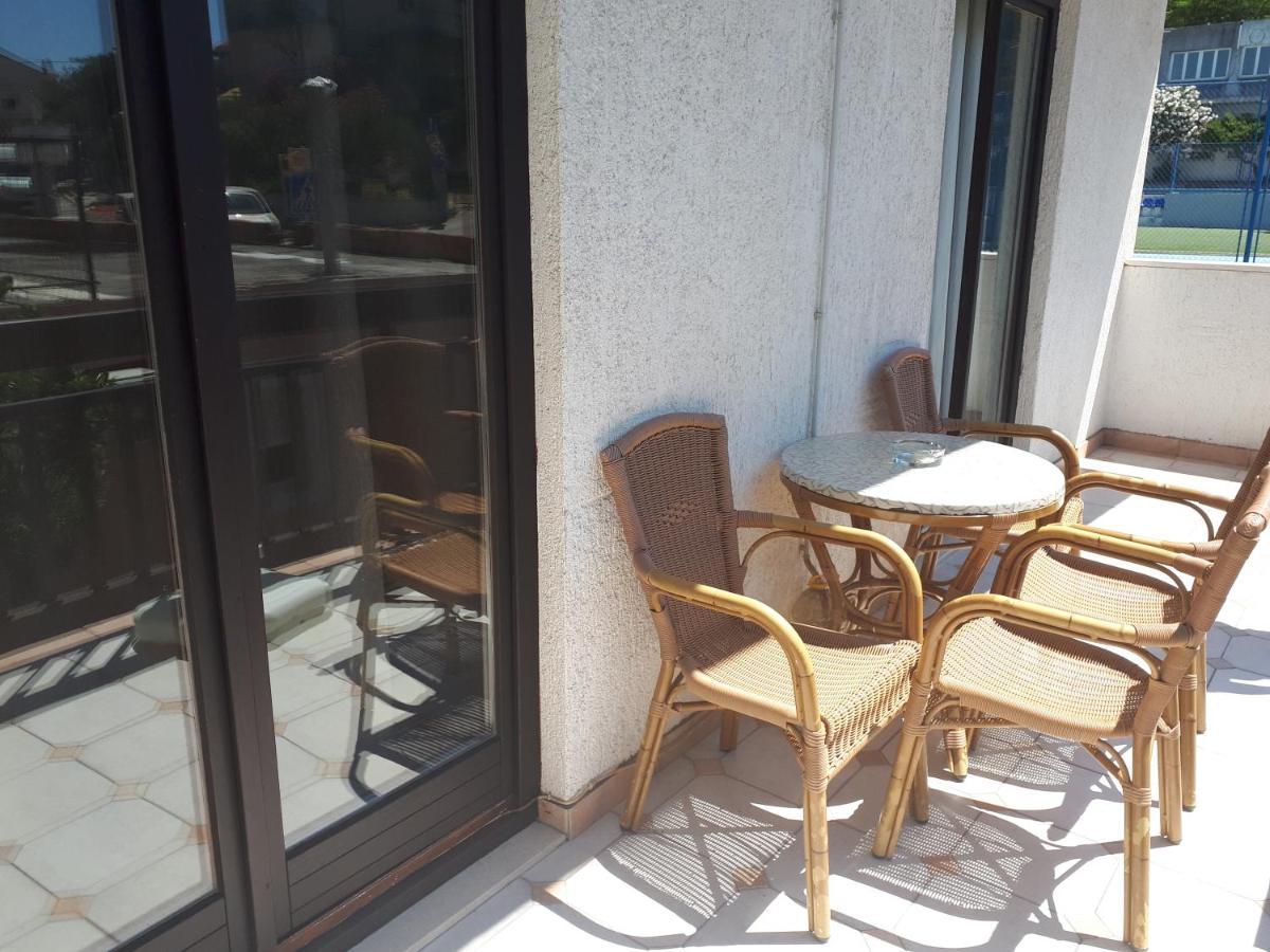 Apartman Emilio Baška Voda Екстериор снимка